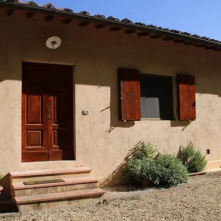 Tenuta La Novella شقة